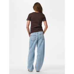 PIECES May kortærmet broderet T-shirt - Hot Fudge