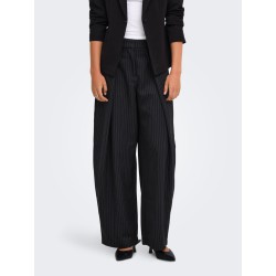 ONLY Pinya pleat barrel bukser - Black / Cloud Dancer Pinstripes