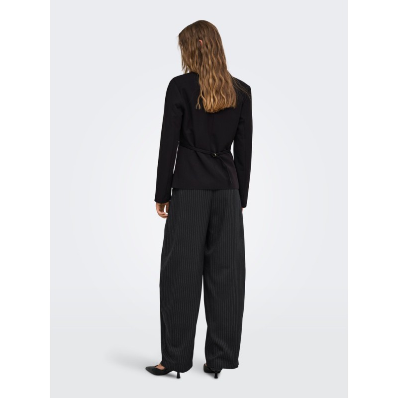 ONLY Pinya pleat barrel bukser - Black / Cloud Dancer Pinstripes