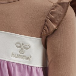 Smuk HUMMEL kjole med flæse | Stort udvalg i HUMMEL | SHOP ONLINE