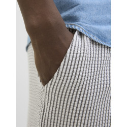 JACK & JONES Karl May Jogging Shorts - Dark Navy / Cloud Dancer JACK & JONES Karl May Jogging Shorts - Dark Navy / Cloud Dancer