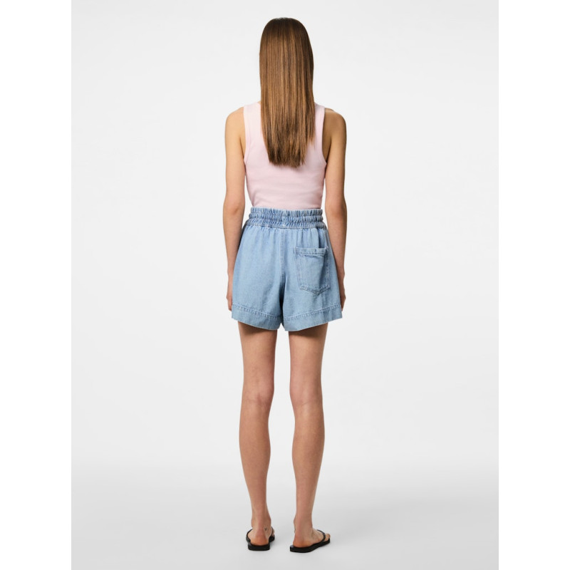 PIECES Flora Denim Shorts - Light Blue Denim PIECES Flora Denim Shorts - Light Blue Denim