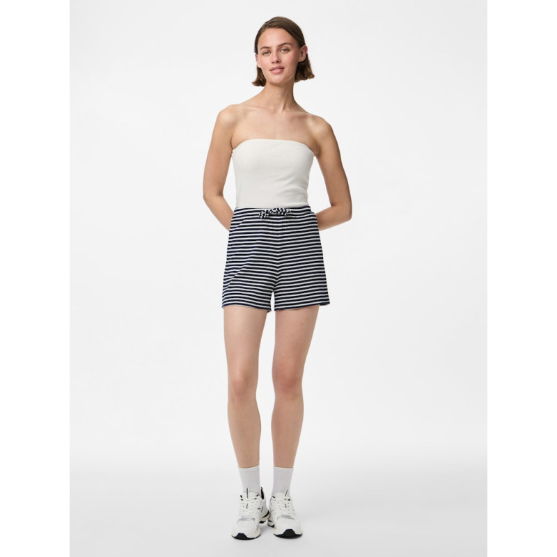 PIECES Soffi Shorts - Maritime Blue PIECES Soffi Shorts - Maritime Blue