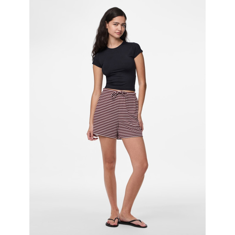 PIECES Soffi Shorts - Tawny Port PIECES Soffi Shorts - Tawny Port
