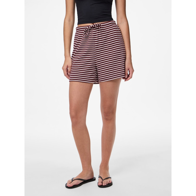 PIECES Soffi Shorts - Tawny Port PIECES Soffi Shorts - Tawny Port
