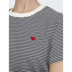 JDY Pisa S/S Print Top - Cloud Dancer / Stribet Sky Captain JDY Pisa S/S Print Top - Cloud Dancer / Stribet Sky Captain